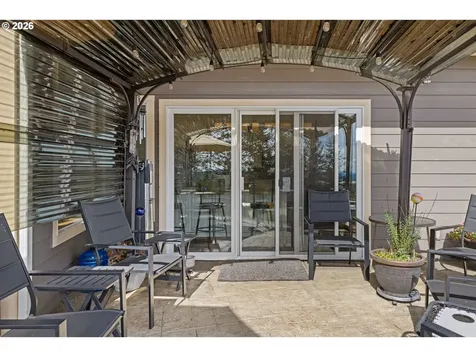 1561 N Laurel Street Coquille OR 97423