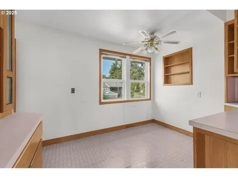 115 N 2nd Street St. Helens OR 97051