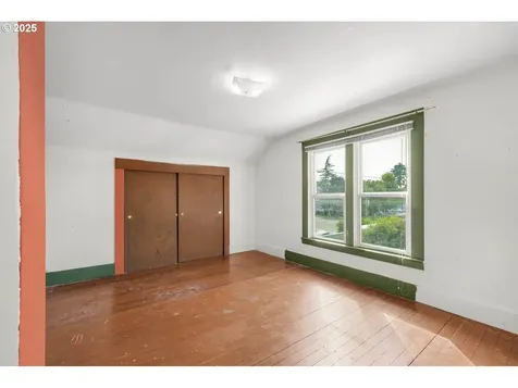 115 N 2nd Street St. Helens OR 97051