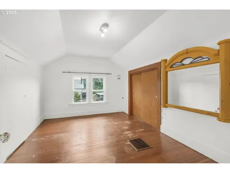 115 N 2nd Street St. Helens OR 97051