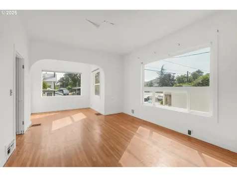 115 N 2nd Street St. Helens OR 97051