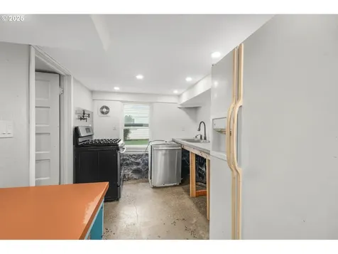 115 N 2nd Street St. Helens OR 97051