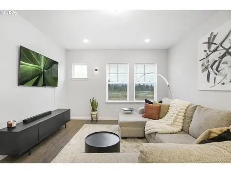 7523 SE Kinnaman Street Hillsboro OR 97123
