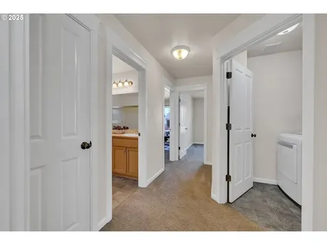 5524 King Arthur Court Eugene OR 97402