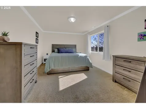 5524 King Arthur Court Eugene OR 97402