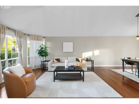 15421 SW Thurston Lane Portland OR 97224