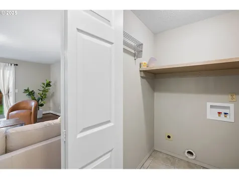 15421 SW Thurston Lane Portland OR 97224