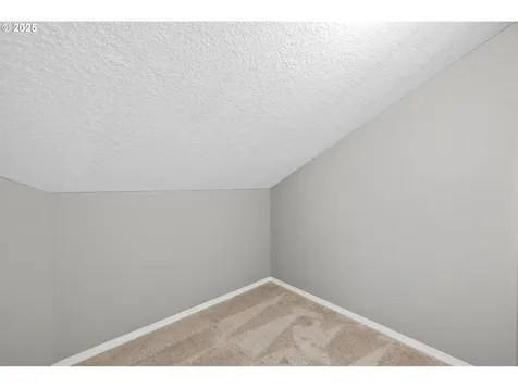 15421 SW Thurston Lane Portland OR 97224