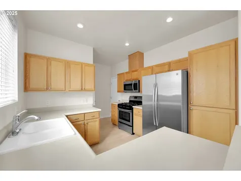 5298 Wales Drive Eugene OR 97402