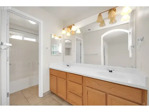 5298 Wales Drive Eugene OR 97402