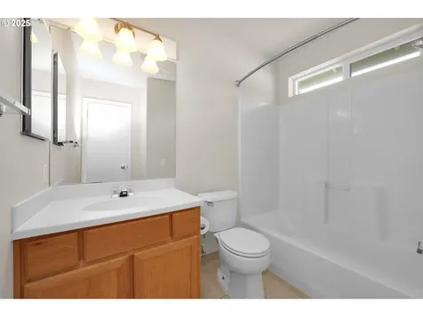 5298 Wales Drive Eugene OR 97402