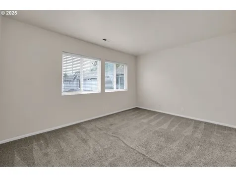 5298 Wales Drive Eugene OR 97402