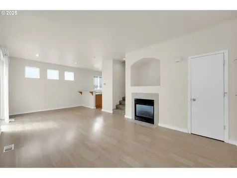 5298 Wales Drive Eugene OR 97402