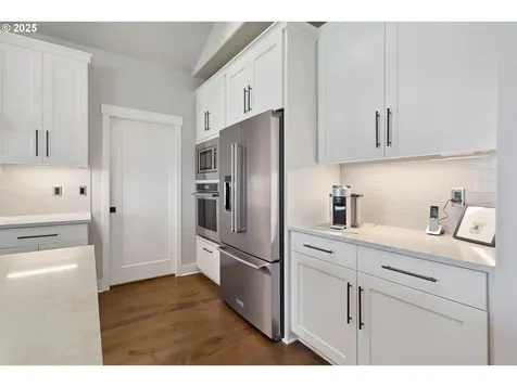 7650 SW Honor Loop Wilsonville OR 97070