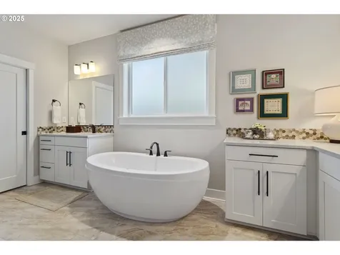 7650 SW Honor Loop Wilsonville OR 97070