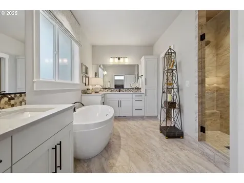 7650 SW Honor Loop Wilsonville OR 97070