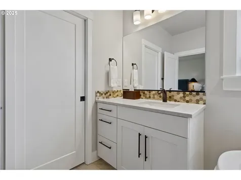 7650 SW Honor Loop Wilsonville OR 97070