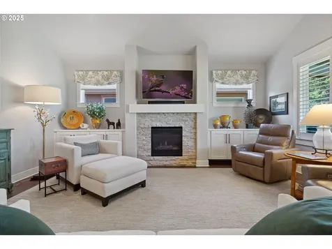 7650 SW Honor Loop Wilsonville OR 97070
