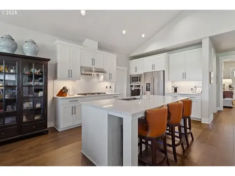 7650 SW Honor Loop Wilsonville OR 97070