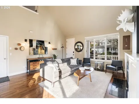 2523 NW Marsden Place Portland OR 97229