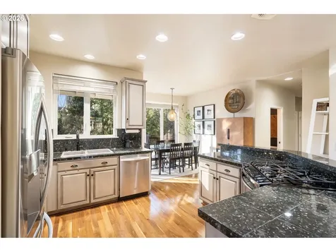 2523 NW Marsden Place Portland OR 97229