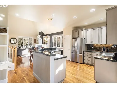 2523 NW Marsden Place Portland OR 97229