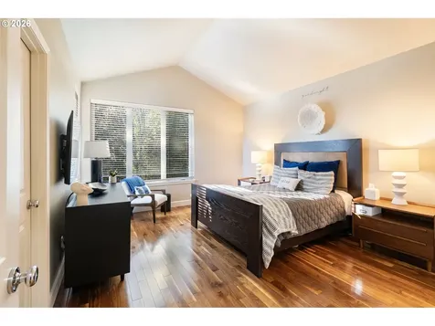 2523 NW Marsden Place Portland OR 97229