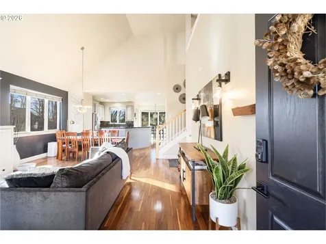 2523 NW Marsden Place Portland OR 97229