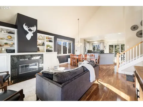 2523 NW Marsden Place Portland OR 97229