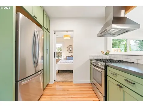1644 N Jarrett Street Portland OR 97217