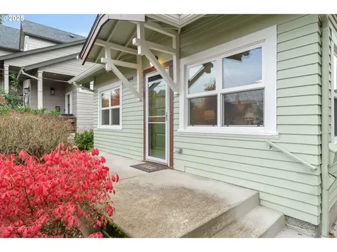 1644 N Jarrett Street Portland OR 97217