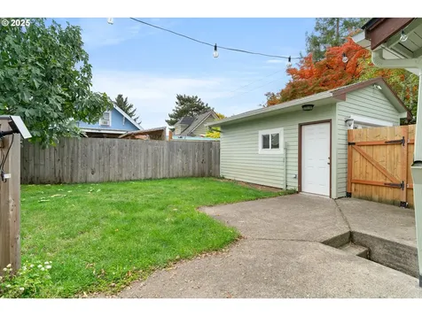 1644 N Jarrett Street Portland OR 97217
