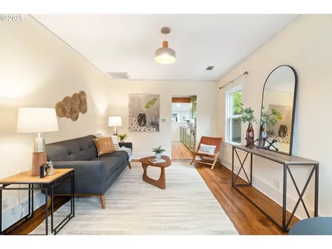1644 N Jarrett Street Portland OR 97217