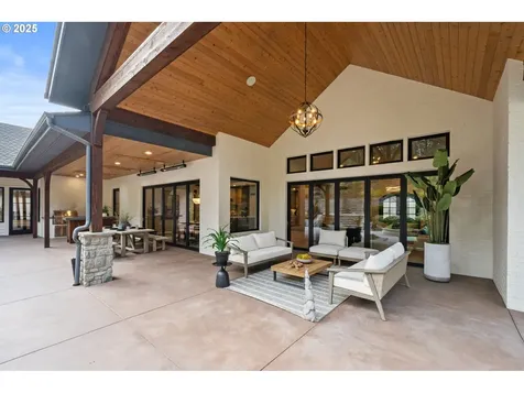 13231 SW Iron Mountain Boulevard Portland OR 97219