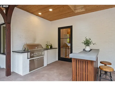 13231 SW Iron Mountain Boulevard Portland OR 97219