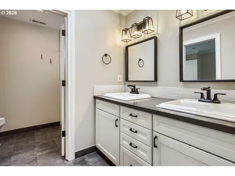 14983 SE Brackenbush Road Clackamas OR 97015