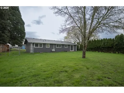 1435 NE 14th Street Mcminnville OR 97128