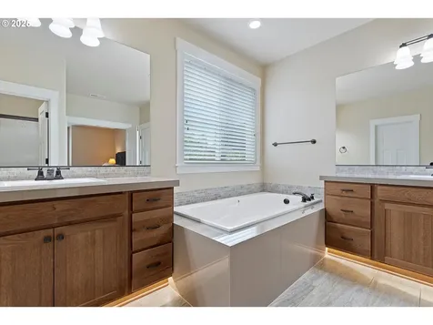 12708 Aspenwood Lane Oregon City OR 97045