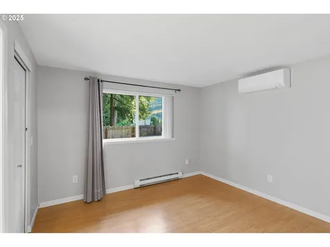 16016 NE Everett Court Portland OR 97230