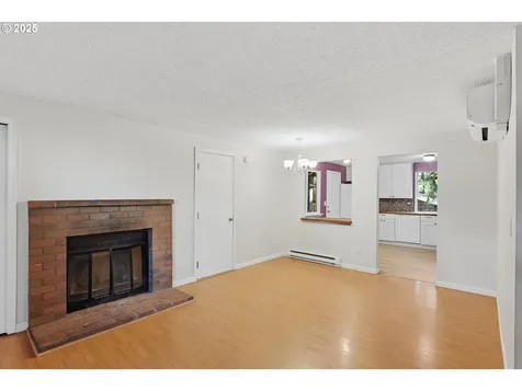 16016 NE Everett Court Portland OR 97230