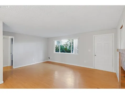 16016 NE Everett Court Portland OR 97230