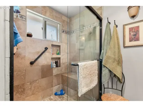 270 SE Robin Way Gresham OR 97080