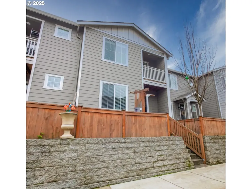 15208 NE 70th Street Vancouver WA 98682