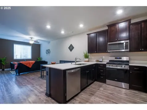 15208 NE 70th Street Vancouver WA 98682
