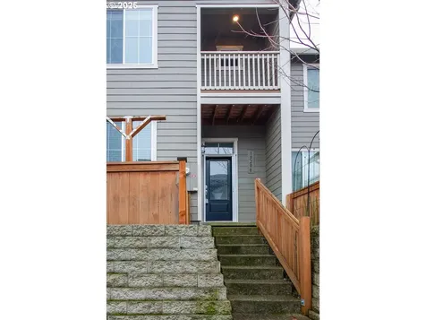 15208 NE 70th Street Vancouver WA 98682