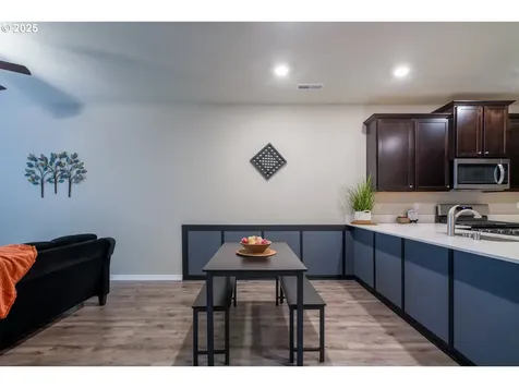 15208 NE 70th Street Vancouver WA 98682