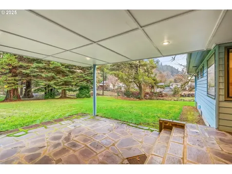 11047 E Mapleton Road Mapleton OR 97453
