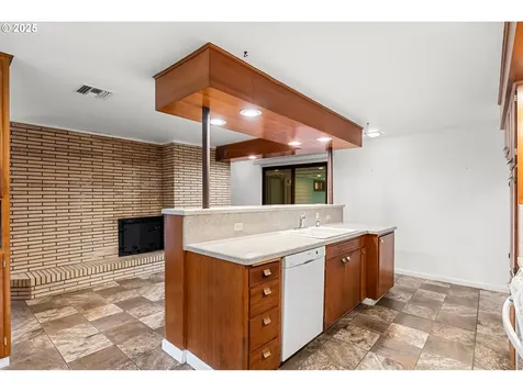 11047 E Mapleton Road Mapleton OR 97453