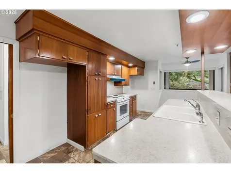 11047 E Mapleton Road Mapleton OR 97453