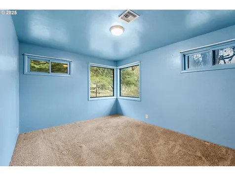 11047 E Mapleton Road Mapleton OR 97453